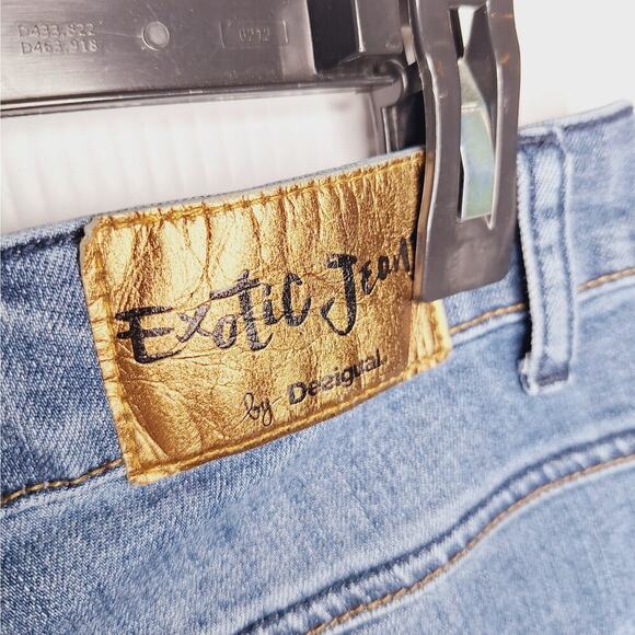 Desigual Barrel Jean 28 Horseshoe Floral Embroidered Exotic Pakaian Celana Artsy - Picture 13 of 13